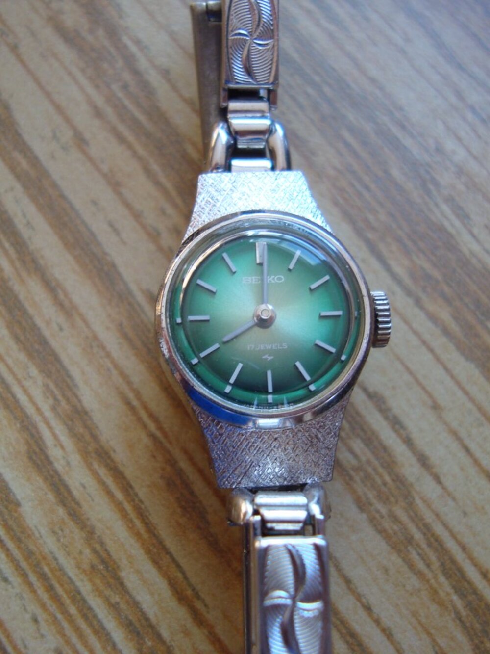 VINTAGE LADY SEIKO,RUN GREAT